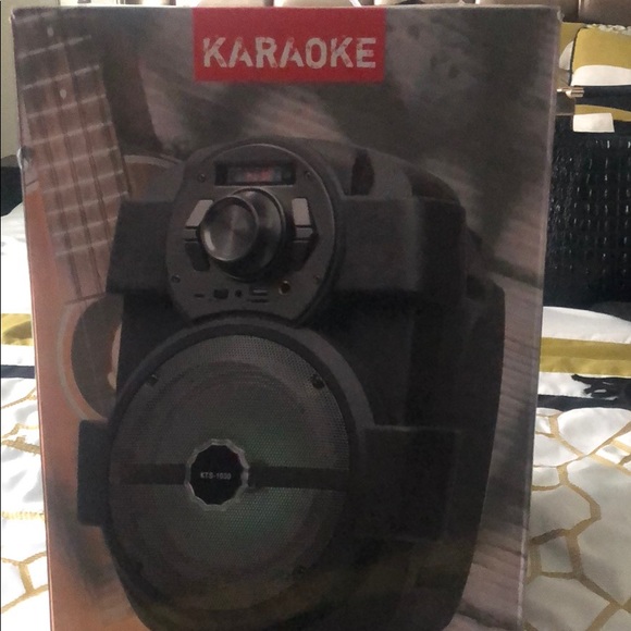 Portable Bluetooth Speaker - Picture 3 of 3